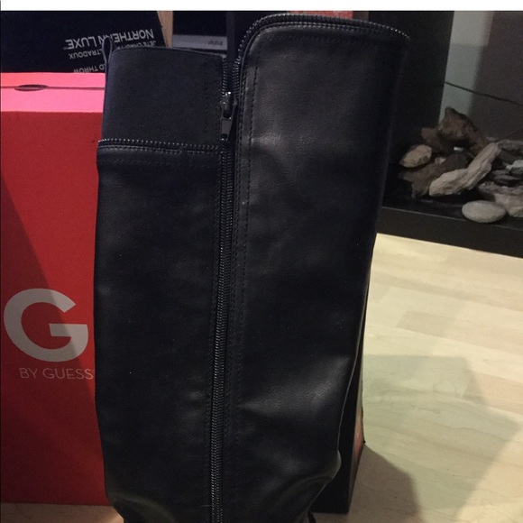 Guess Boots - Picture 3 of 3